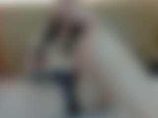 charlotte-13x's Live Sex Cam Show