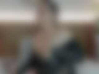charlotte-13x's Live Sex Cam Show