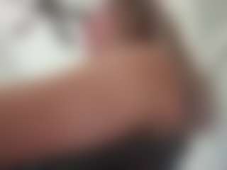 iceybabeee's Live Sex Cam Show