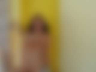 Live cam show with CRYSTALFOX26 - Green Eyes on sexytreat.net