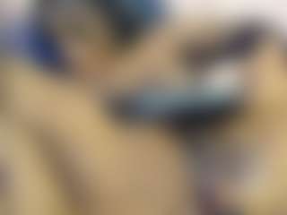 Live cam show with Cutteslutty - Anal Toys on Camsoda