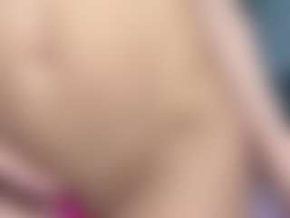 Live cam show with kishaxoxo - Shaved Pussy Brown Hair on anonymated.com