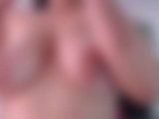 scarletthott69's Live Sex Cam Show