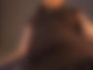 Live cam show with Sofia - Public Brown Hair on live.xheat.ai