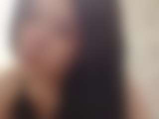 Live cam show with Bella - Butt Plug on fapnchat