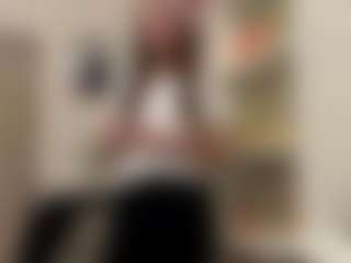 Hailey's Live Sex Cam Show