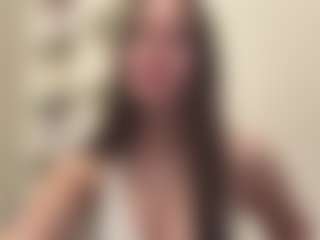 Live cam show with Hailey - Facial Piercings on Gym Cam Girls