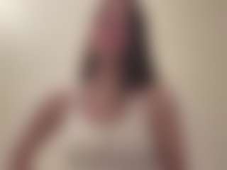 Live cam show with Hailey - Granny Squirt on TeamSkeetLive