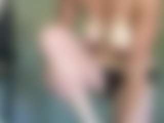 Live cam show with lipsipxx - Pegging on Camsoda