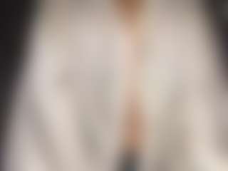 Live cam show with Anna - Shaved on Camsoda