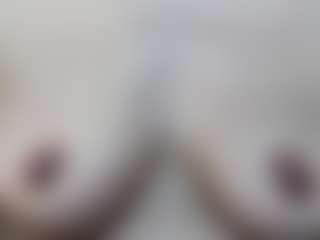 Live cam show with KalystaSwiss - Green Eyes on Camsoda