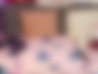 Live cam show with PETITEPEPPER - Brown Eyes Blonde Hair on Camsoda