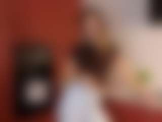 Live cam show with Amanda - Facial on boobsie.com