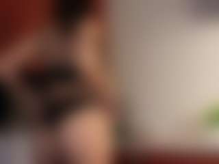 Live cam show with Amanda - Bikini on Lustler