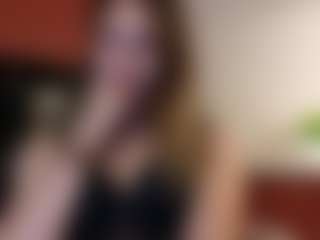 Live cam show with Amanda - Dirty Talk on Stripli.com
