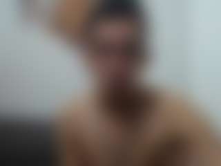 brunoth23cm's Live Sex Cam Show