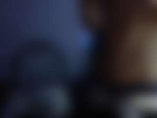 caos-petrikofv's Live Sex Cam Show