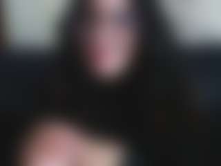Live cam show with Helencraftt - New Brown Eyes on Mixed Magazine Live