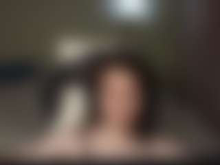 Live cam show with JeriHolmberg - Hazel Eyes on livesuperchat.net