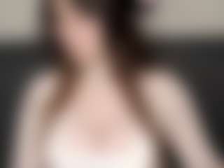 Live cam show with JinaGiraud - Skinny MILF on Camsoda