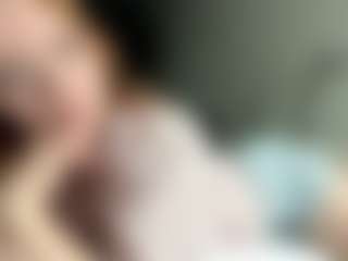 LauraStraker's Live Sex Cam Show