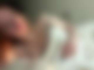 LauraStraker's Live Sex Cam Show