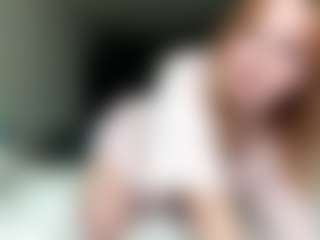 LauraStraker's Live Sex Cam Show