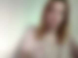 LauraStraker's Live Sex Cam Show
