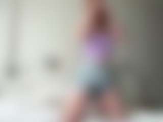 Live cam show with LauraStraker - Red Hair Blowjob on Hubzter Live
