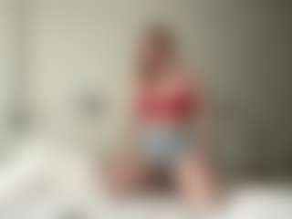 LauraStraker's Live Sex Cam Show