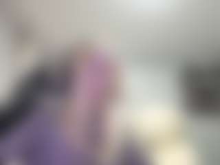Live cam show with LorrianeLeuga - Yoga on Instabang