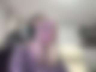 Show de cam en vivo con LorrianeLeuga - Smoking en Camsoda