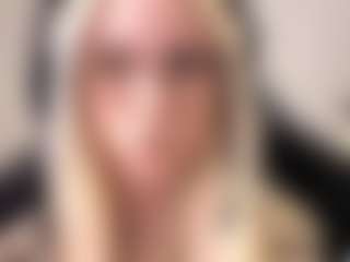 LorrianeLeuga's Live Sex Cam Show