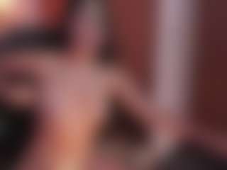 Spettacolo in cam dal vivo con Melodyy Rouse - Double Penetration su Camsoda