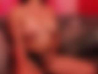 Live cam show with Melodyy Rouse - College on Camsoda