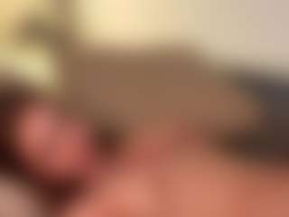 Live cam show with MichaelaKafel - Flashing on Milfs Live