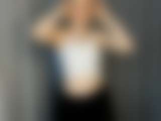 Live cam show with PhoebeArgetsinger - Small Ass on Dolls Live