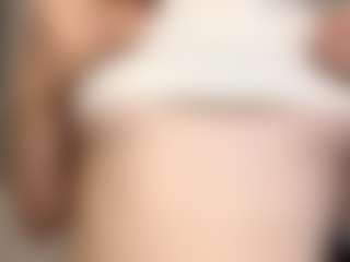 Live cam show with Luna Li - Body Massage on Camsoda