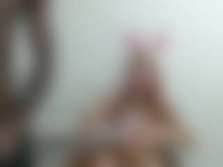 auroraathh's Live Sex Cam Show