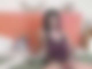 Live cam show with IrisIrs - Black Hair on crypto-cams