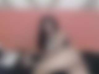 Live cam show with IrisIrs - Lean on Camsoda