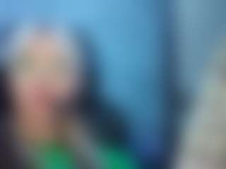 Live cam show with LouanneDucking - Skinny on Camsoda