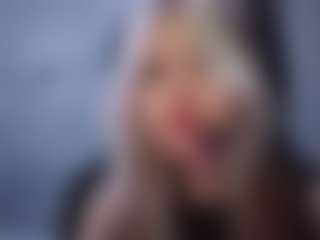 Live cam show with LouanneDucking - Blonde Hair on Camsoda