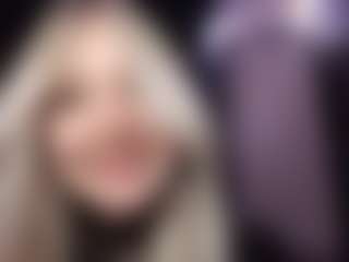 LouanneDucking's Live Sex Cam Show