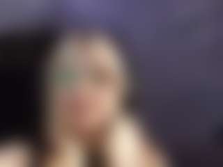 LouanneDucking's Live Sex Cam Show