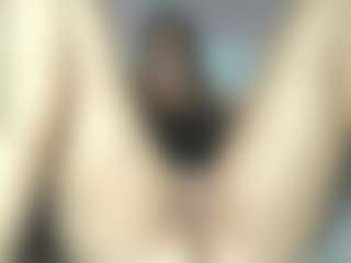 Mia-Wet's Live Sex Cam Show