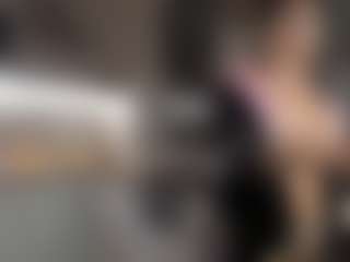 Live cam show with Mia-Wet - Green Eyes on Camiplay Live