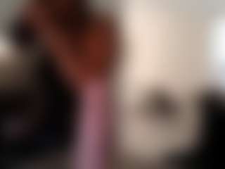 Live cam show with Mia-Wet - Facial on Sweet Sext