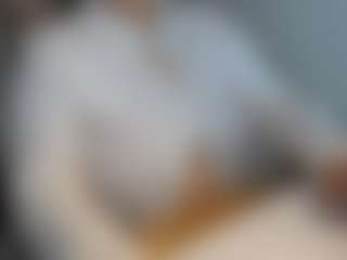 Valerillis MILF webcam performer live streaming