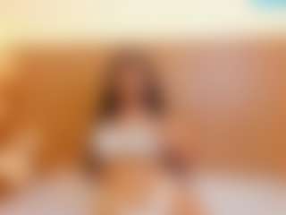 Live cam show with AshleyAurax - Striptease on Camsoda Late Night